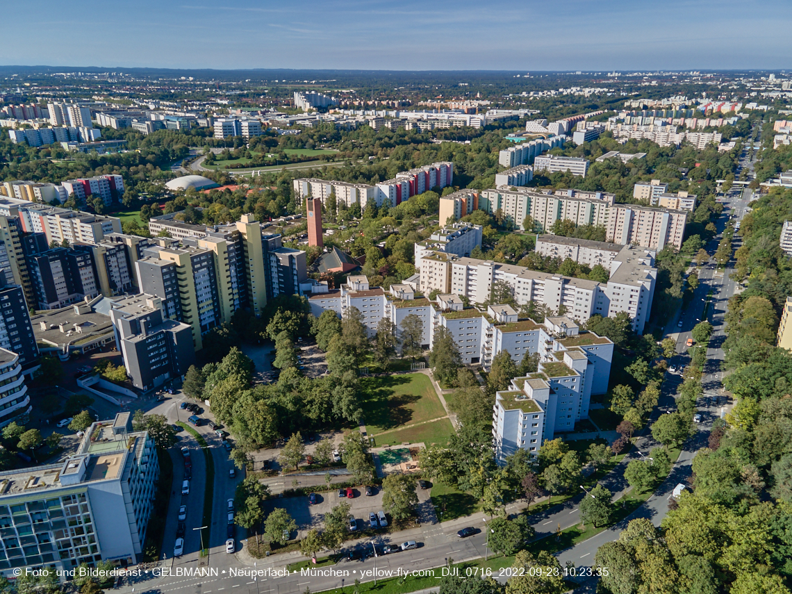 23.09.2022 - Sanierung am Karl-MArx-Ring 11-21 in Neuperlach